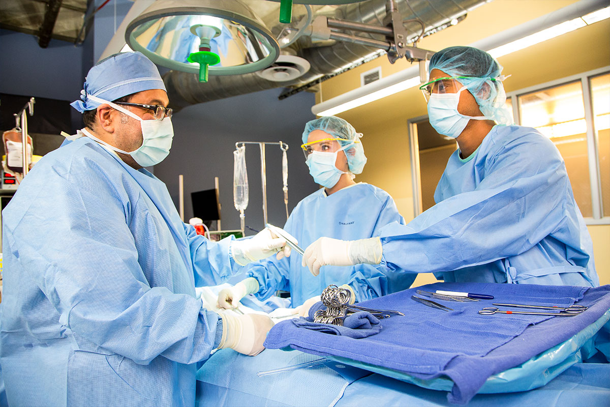 Accredited surgical tech programs near me with clinical rotations